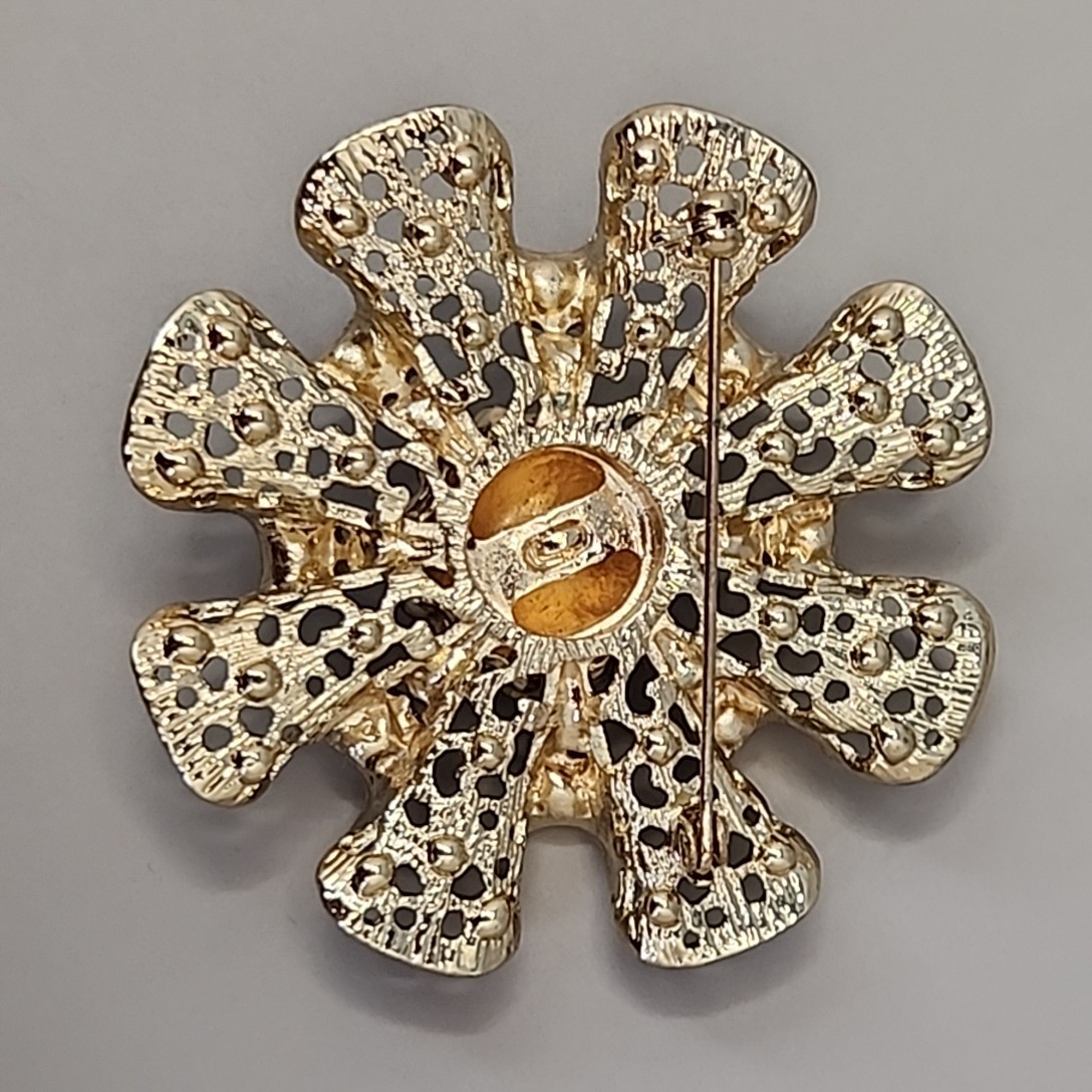 Vintage Rhinestone Brooch AB Red Bead Gold Tone Round Ruffle Wavy 2 1/8″