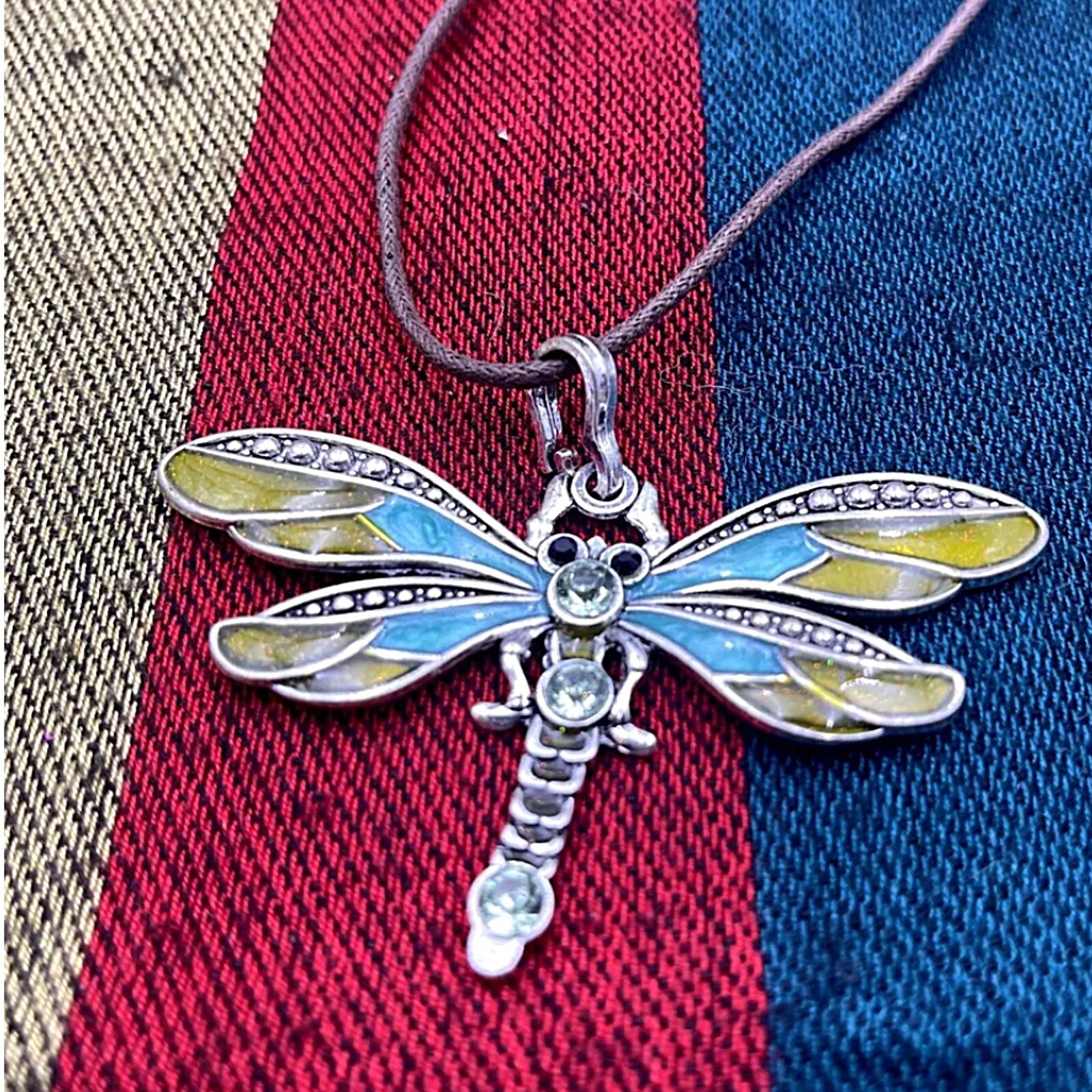 Vtg Retro Rhinestone Enamel Dragonfly Pendant Necklace Brown Leather Cord 16″