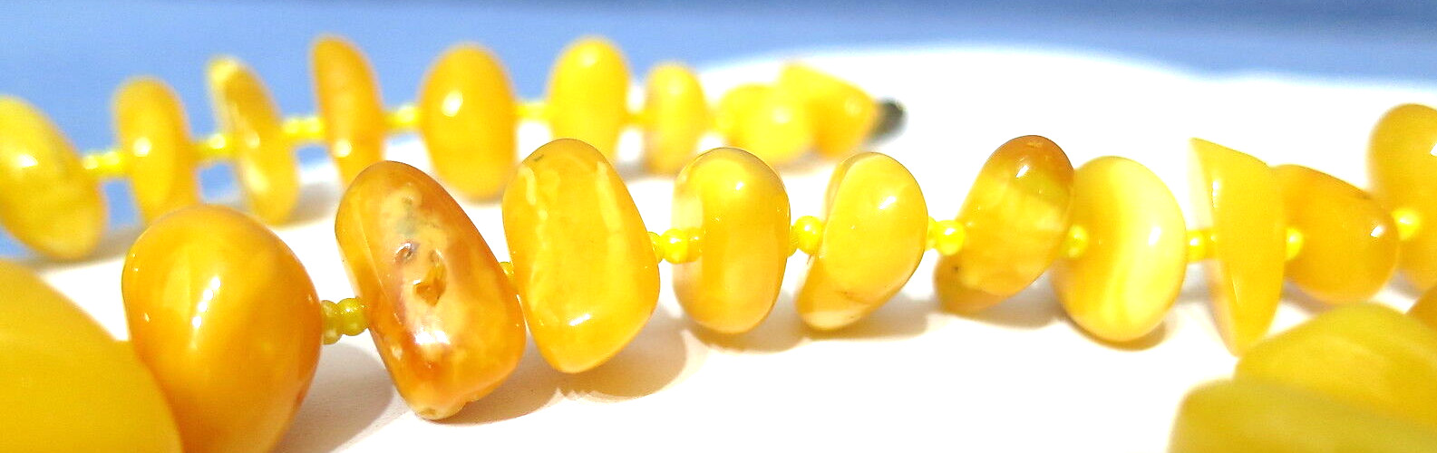 Vintage Baltic Amber Resin Beads Necklace Butterscotch Honey Amber 22″ 35 Grams