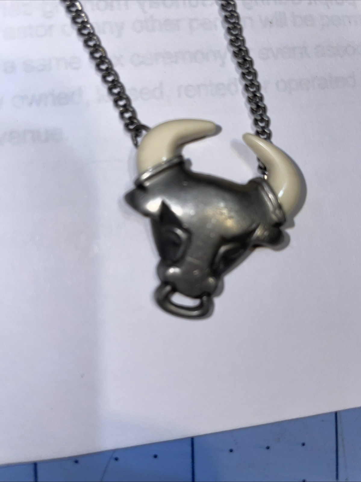 Vintage 1978 AVON “Wild Country” Pewter Bull Pendant Men’s 18″ Necklace
