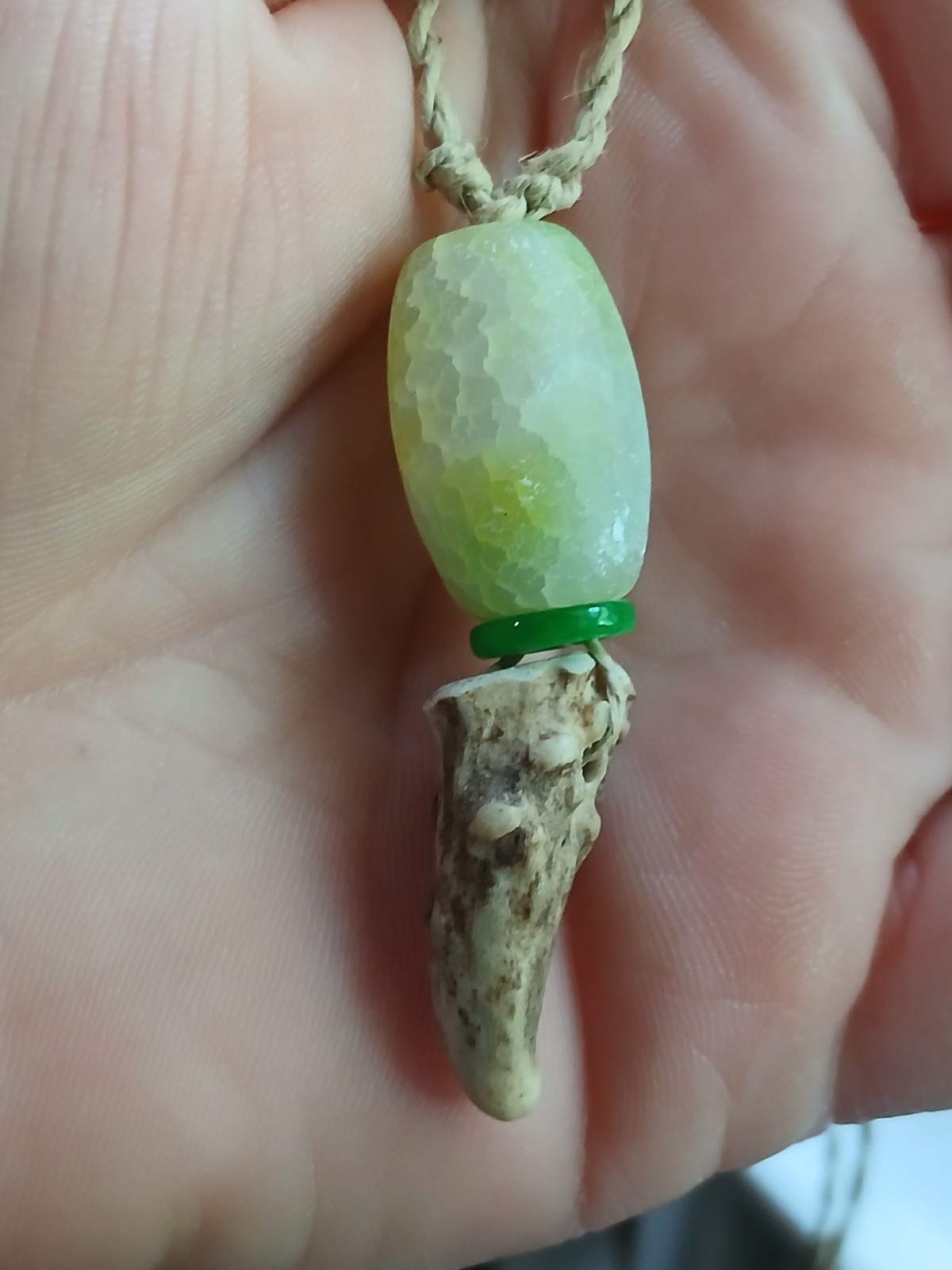 “Dragon Tooth – Dragon Egg” Necklace Hemp Cord Deer Tine, Agate Stone