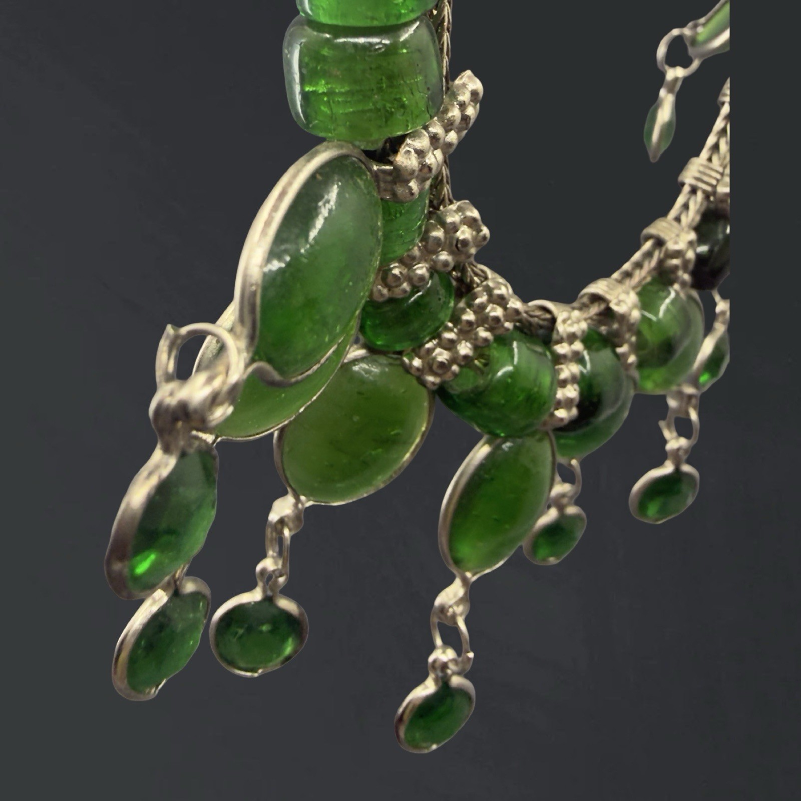 Vintage BOHO Bib Necklace GREEN GLASS Southwest Artisan Drop Dangle India Silver