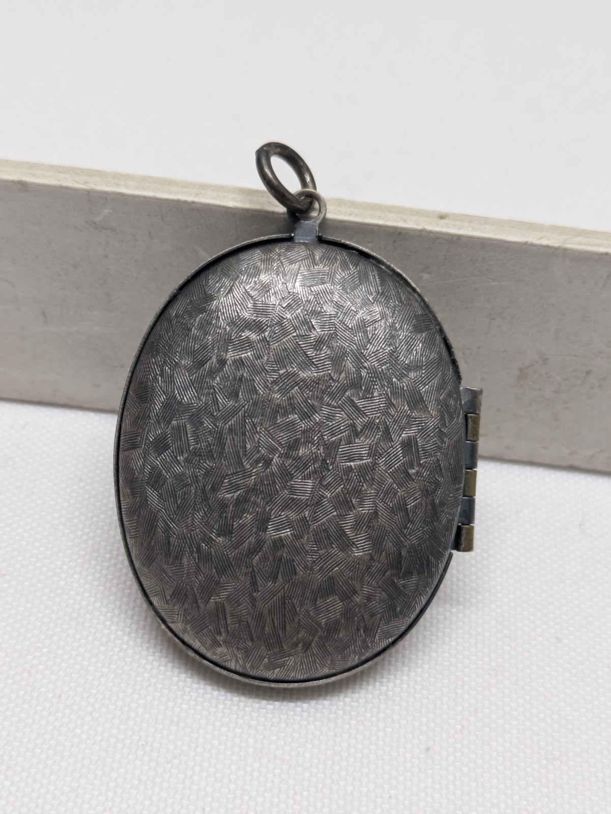 Antique! Art Nouveau Lady Portrait Oval Photo Locket Pendant! 🖼️