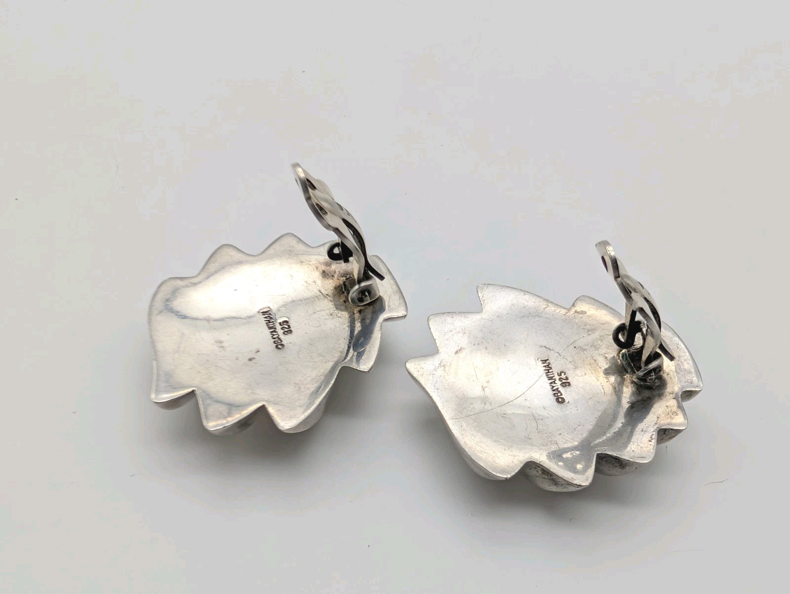 Vintage Modernist Bayanihan Sterling Silver Ribbed Wave Clip On Earrings 1¼”