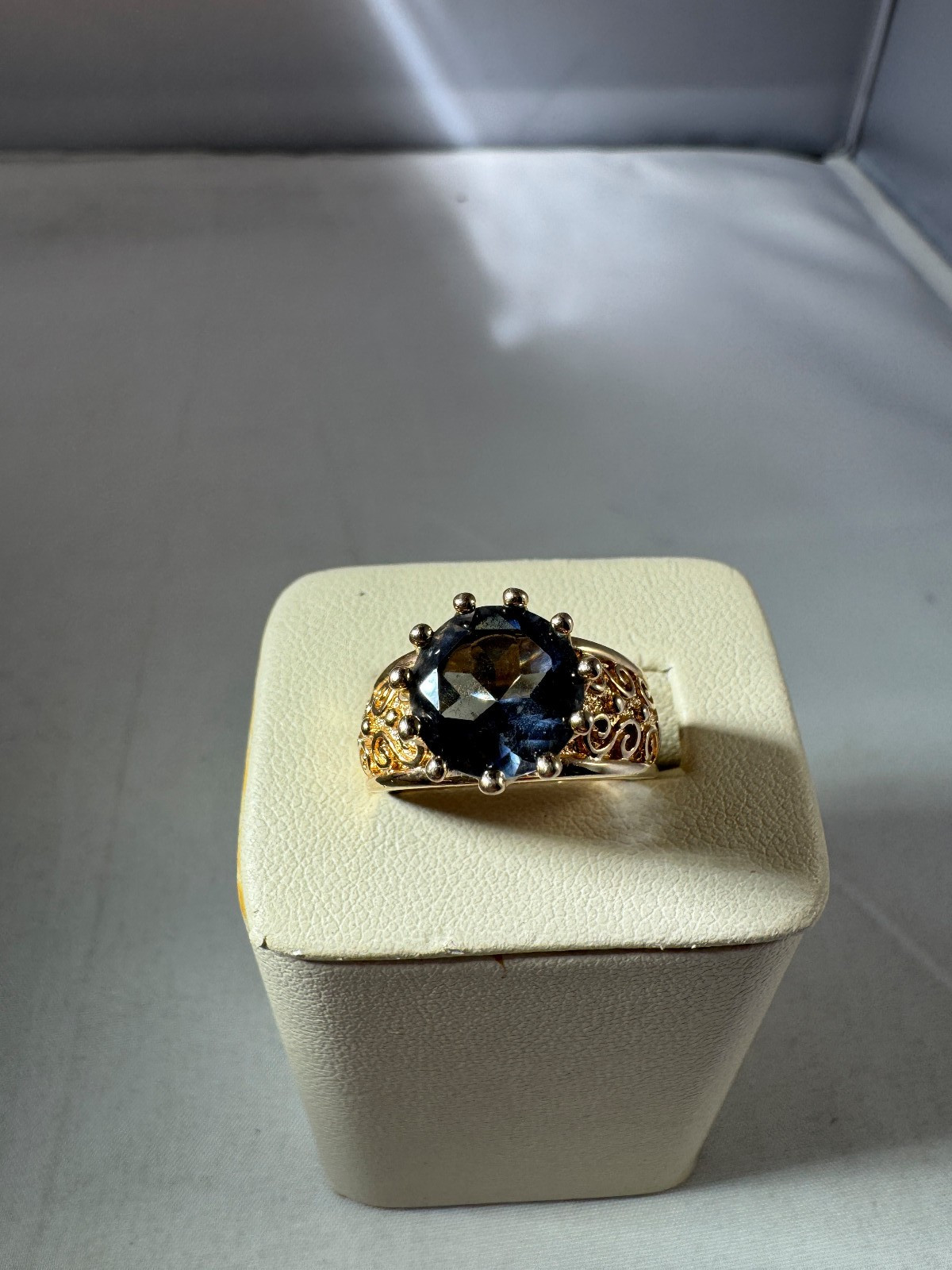Vintage Gold Wash Sterling silver purple/blue stone tier ring with swirl designs