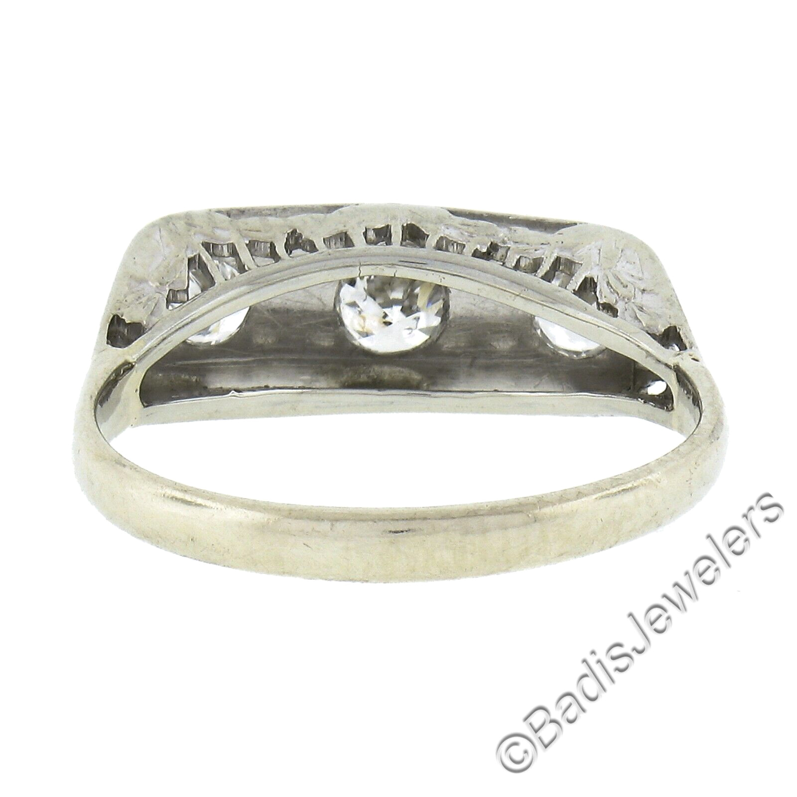 Antique Edwardian Platinum & 14K Gold 0.35ctw Diamond Filigree 3 Stone Band Ring