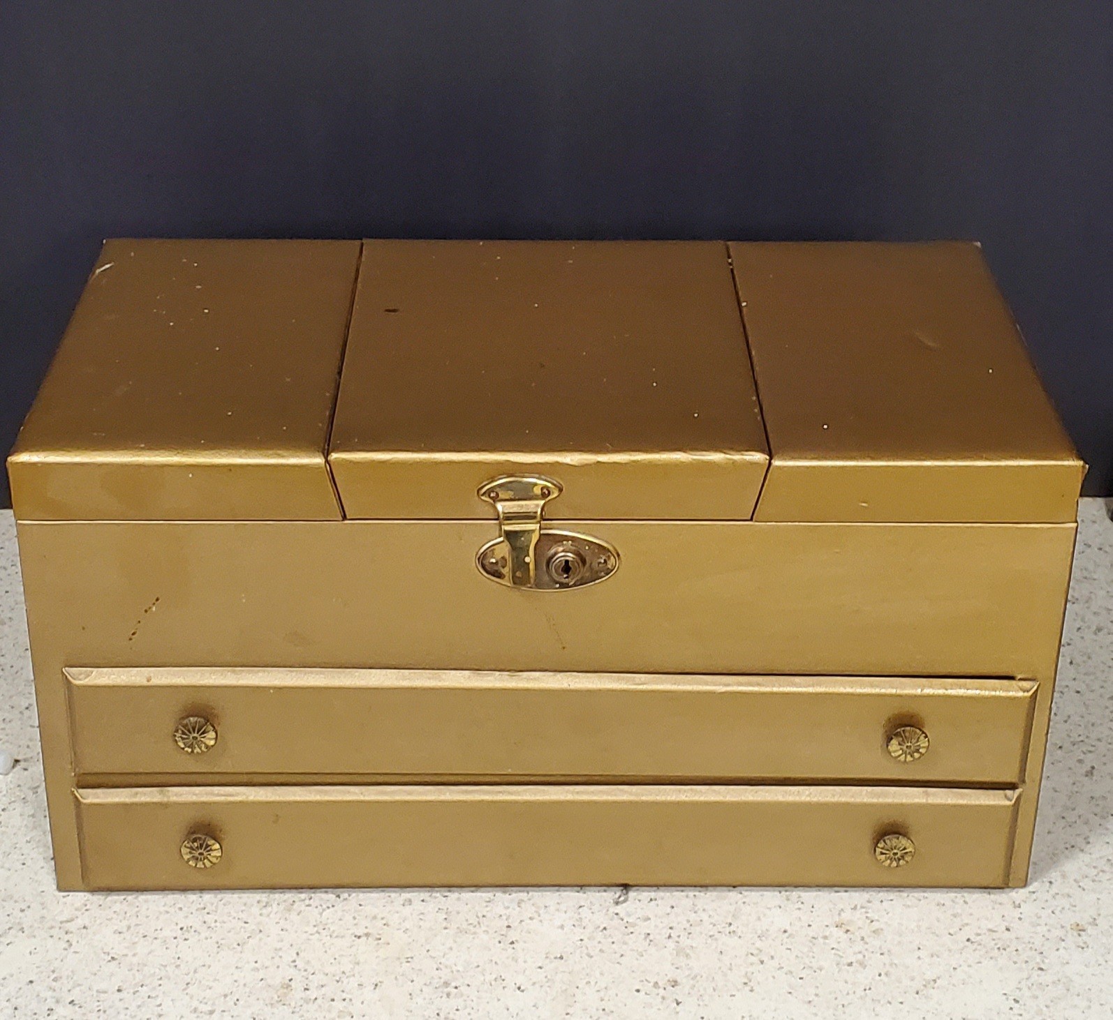 Vintage Estate Costume Jewelry Lot Retro MCM Modern Gold Silver Color (shelf)