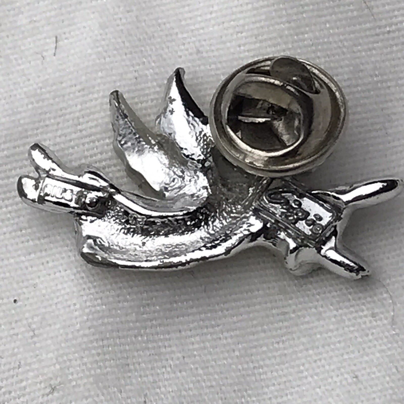 Gigio Silver Tone Off-White Enamel Angel Pin Vintage Flying Whimsical