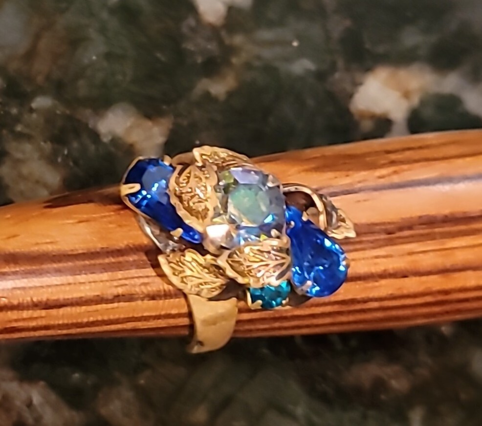 Jewelry Ring Czechoslavacia Glass Gold Wash Brass Hand Crafted Antique 3/4″