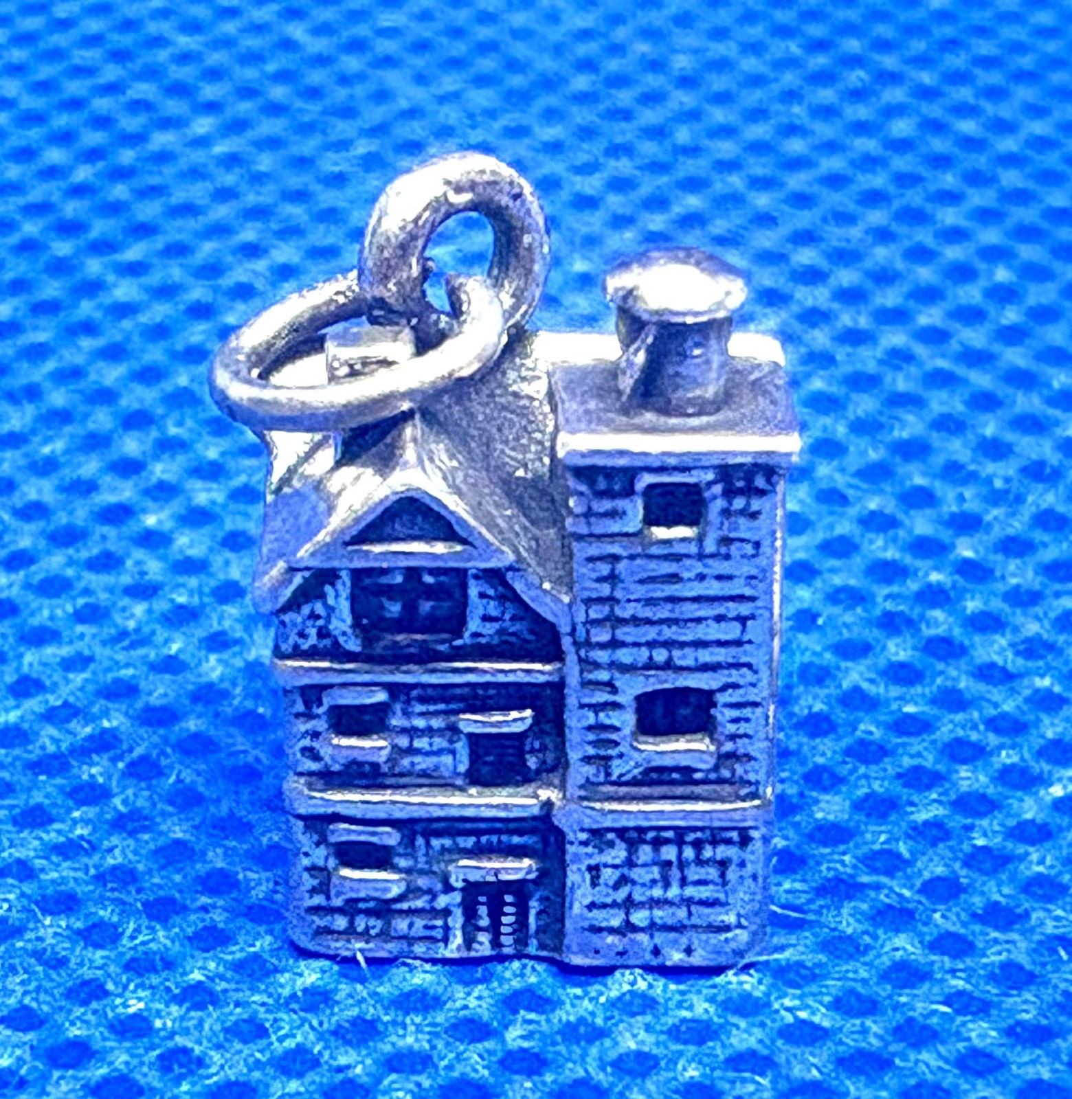 K74 Fire Station Brick House Charm 925 Sterling Silver 1970s 4.18 grams