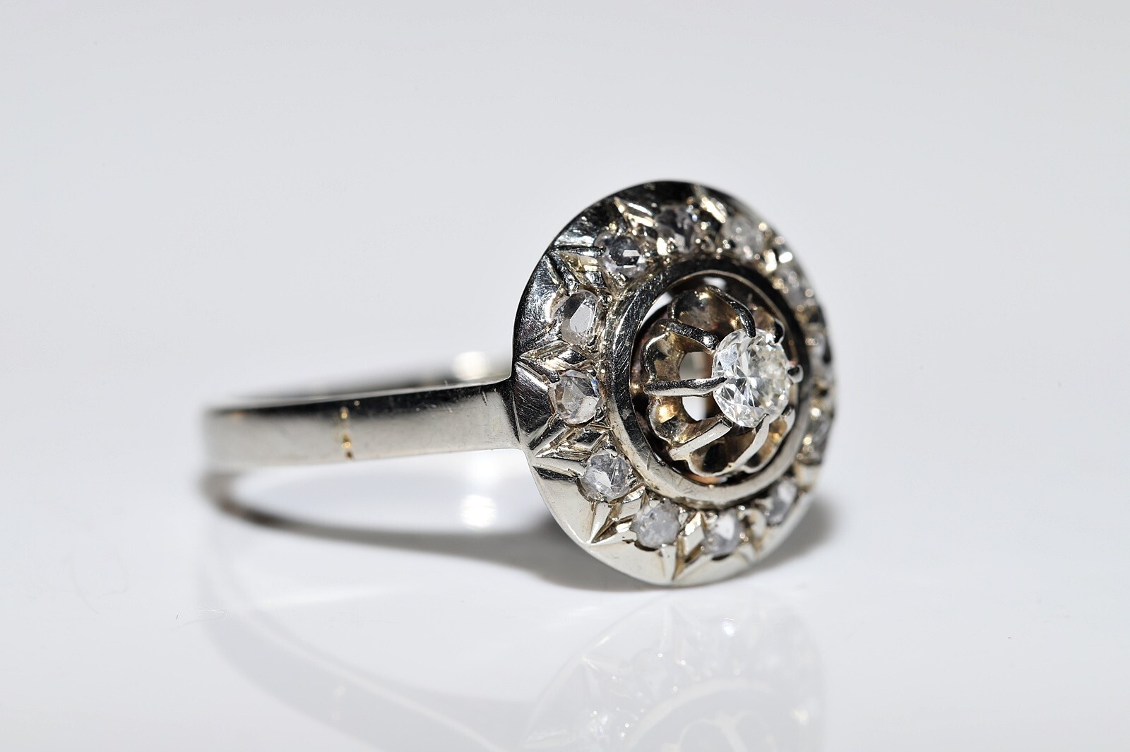 Antique Circa 1920s 18k Gold Natural Diamond Decorated Ring