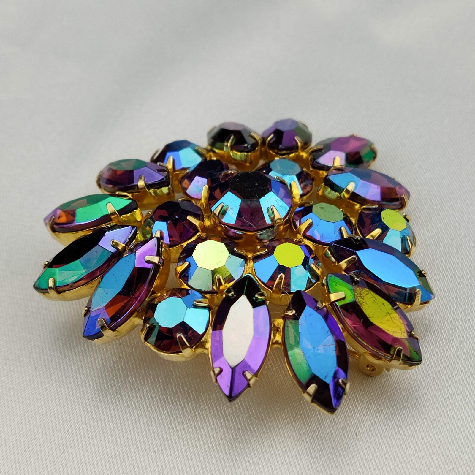 1950’s Purple and Blue Aurora Borealis Rhinestone Small Brooch