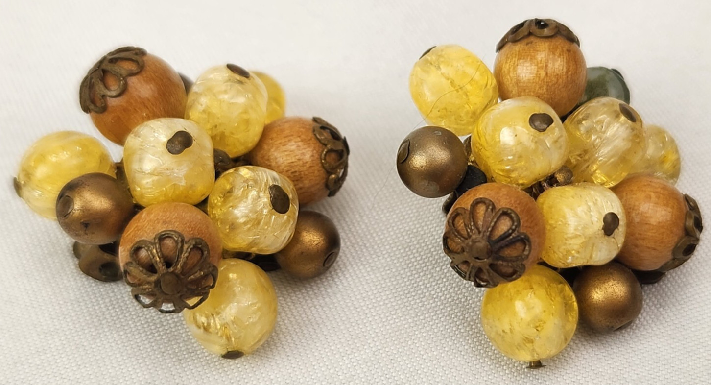 VTG Clip-On Earrings Lot of 4 Beaded Beauty Retro Fashion 1950s-1980s