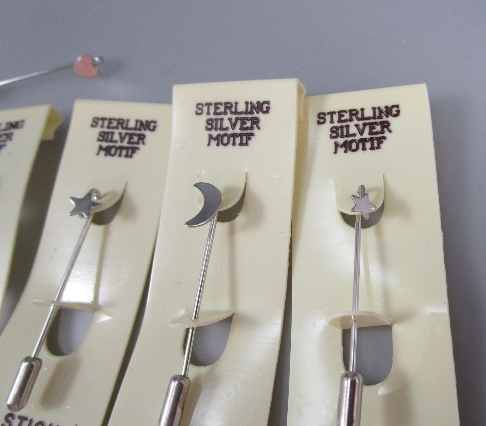Vintage Lot of 7 Silver Motif Different Shapes Brooches Stick pins 814