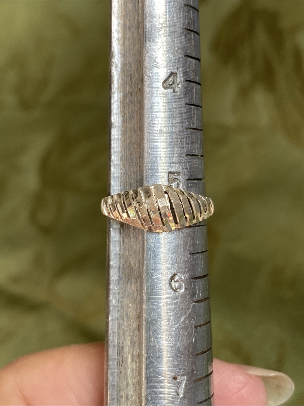 925 Sterling Silver Vintage Diamond-Cut Ribbed Ring Size 5.5 Lightweight