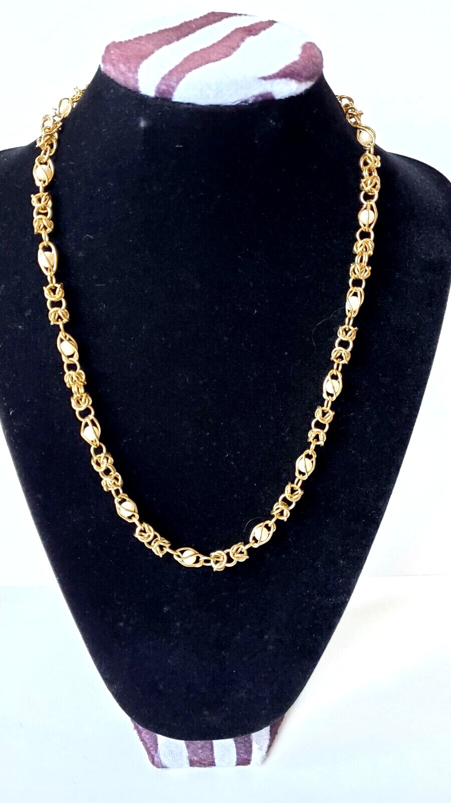 Retro Caged Faux Pearl in Gold Tone Chain Necklace 22.5″ L
