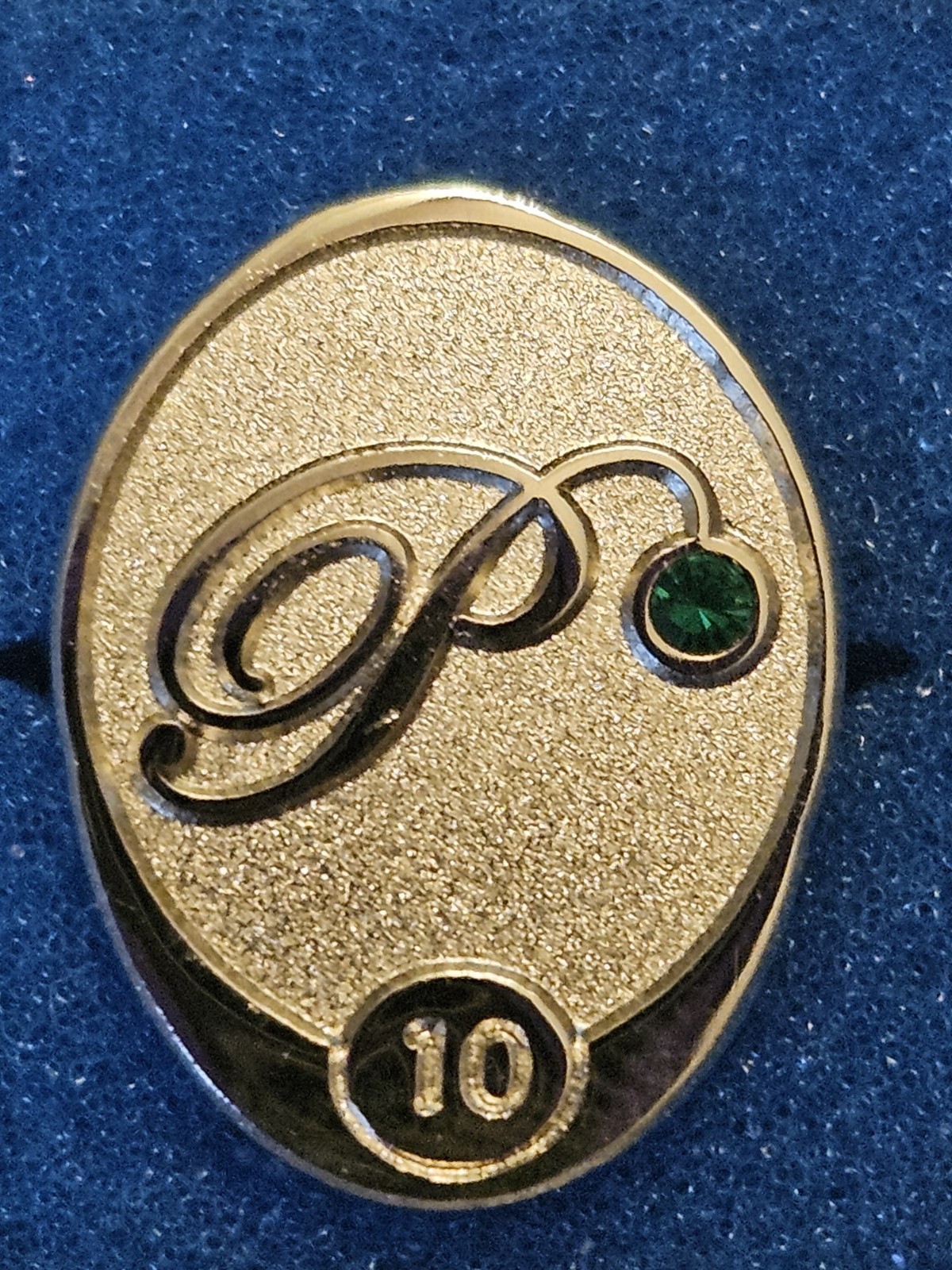 Pendant or pin, Vintage w/ Letter “P” 10 year service . Silver plate Green Stone