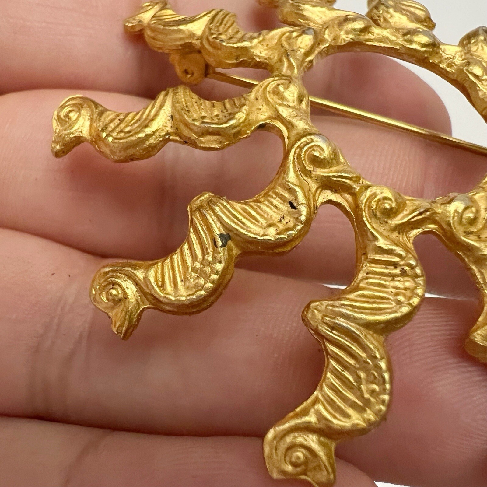 Vintage Alva Museum Replica Matte Golden Etruscan Seahorse Duck Spiral Brooch