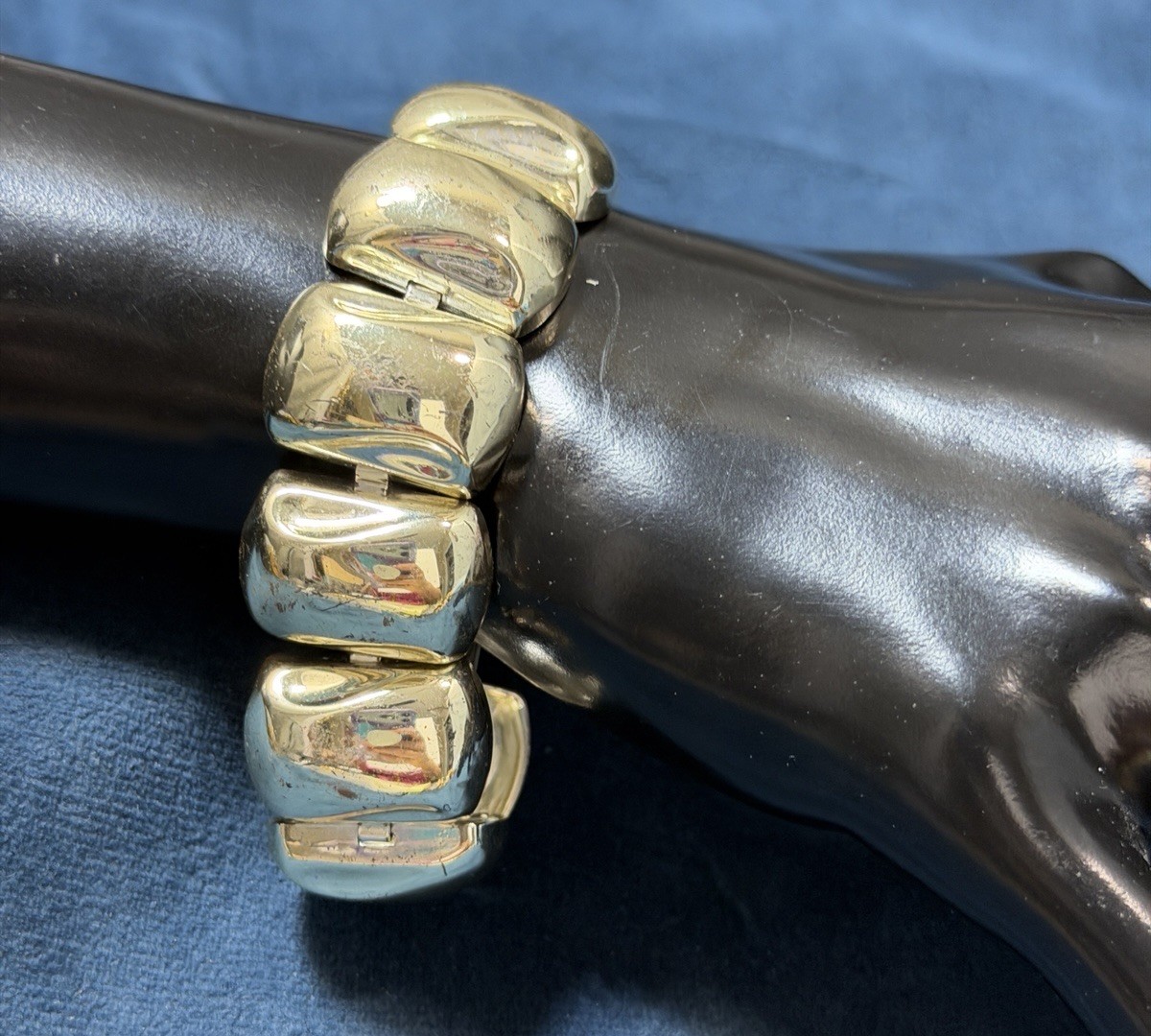 Vintage MCM Napier Dome Square Link Bracelet Mirror Finish Gold Tone Snap Close
