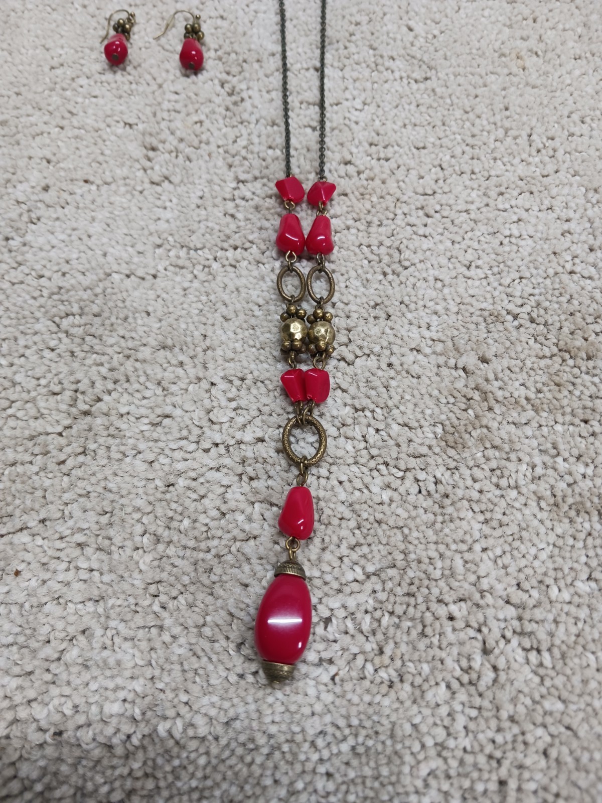 Unbranded Design Gold-Red Tone Beaded Necklace W/ Earrings
