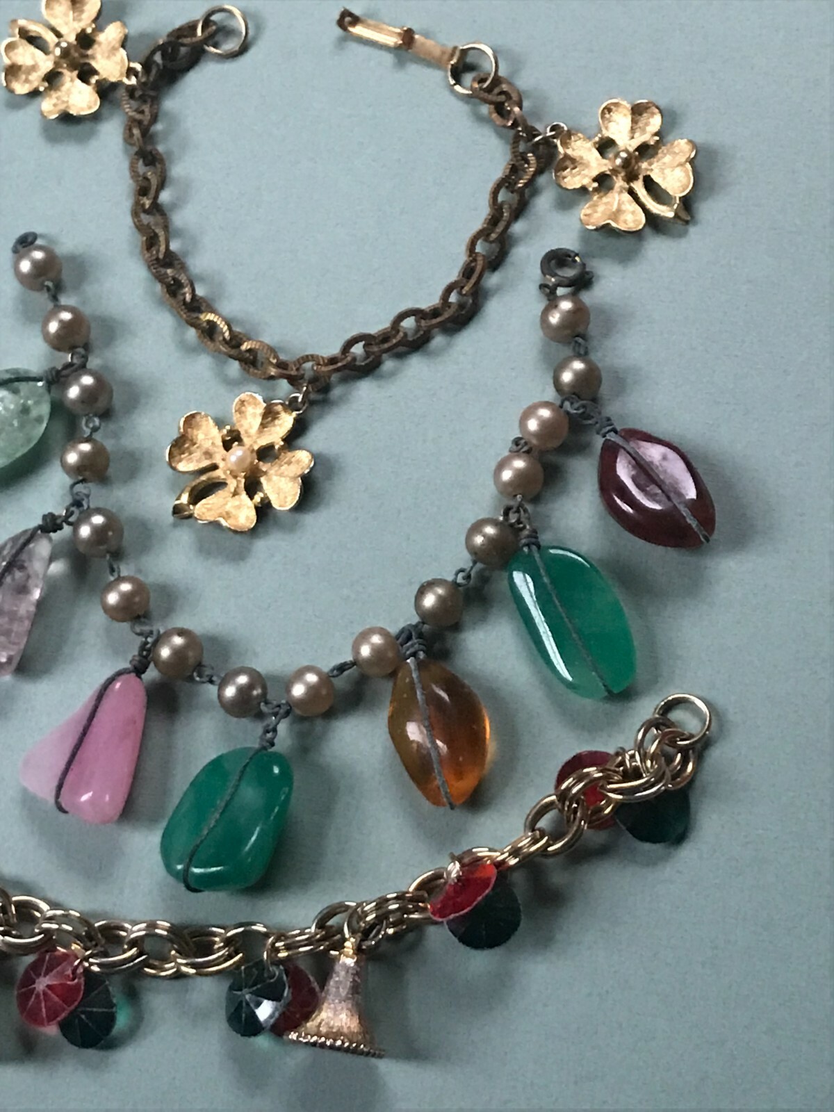 Vintage Lot of Variety Goldtone Four Leaf Clover Wire Wrapped Glass Charm Bracel