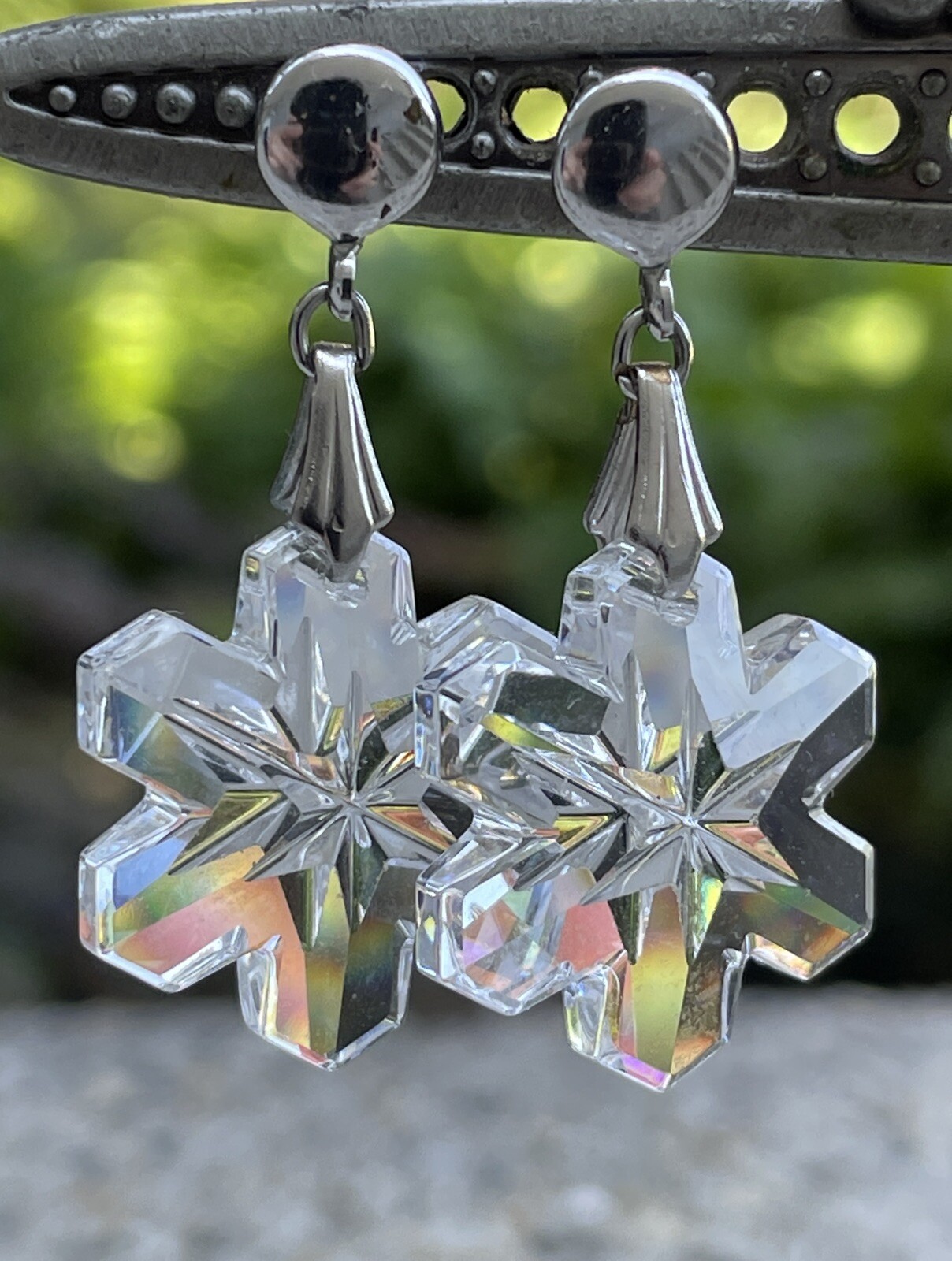 Vintage Earrings Crystal Cut Glass Snowflakes Pierced Post Dangle Drop Jewelry