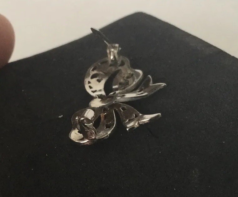 Silver Lace Pin Marked W/Star C Clasp Safety Lock Open Work Bow