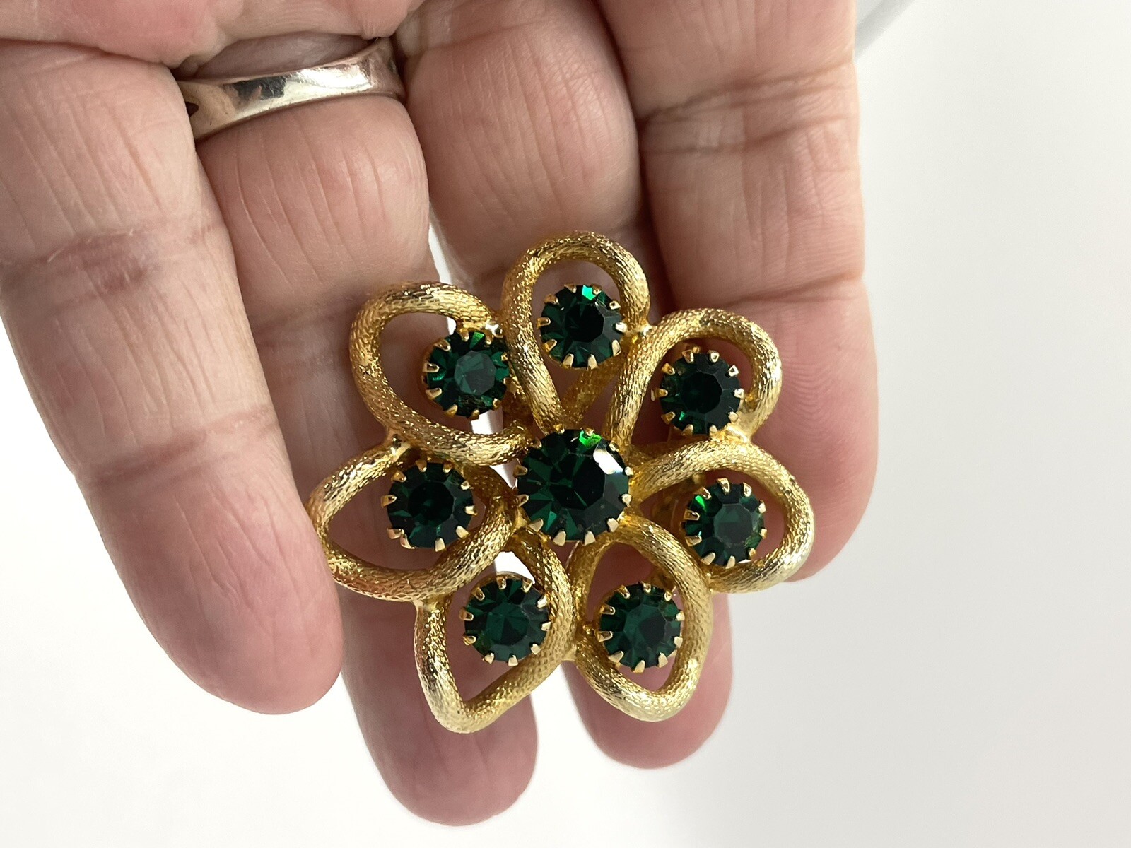 Gold Tone Flower Brooch Pin W/ Emerald Green Glass Rhinestones May Birthstone