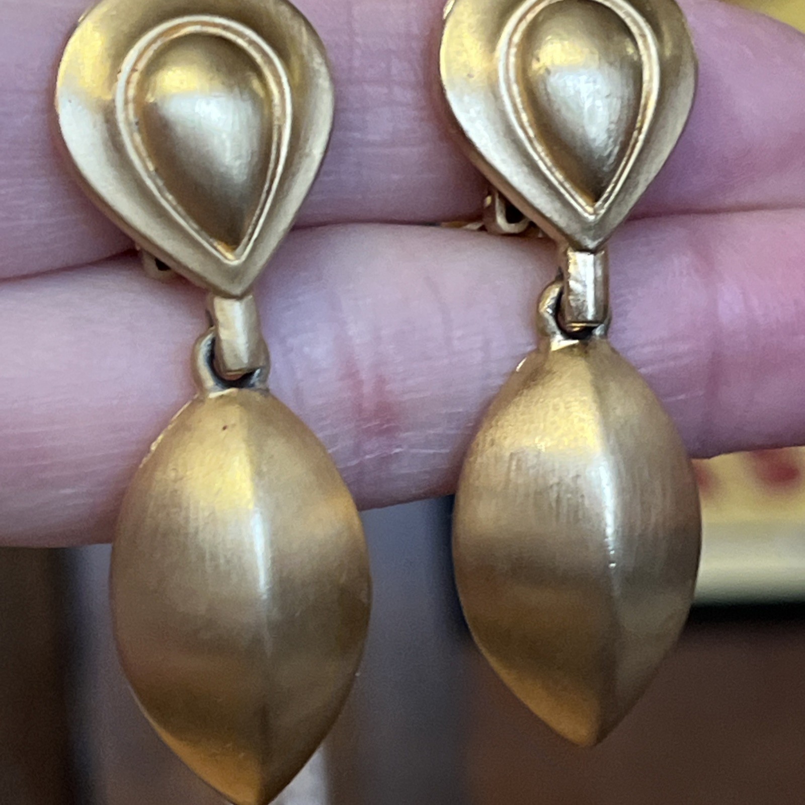 Vintage XEJA Matte Gold Dangle Drop Clip On Earrings Statement Classic