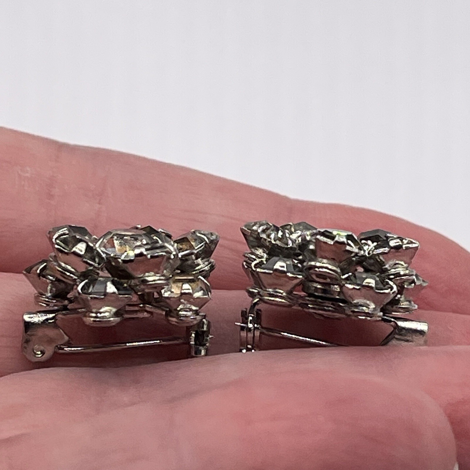 Vintage Set -2 Gray Colorless Rhinestone Silver Tone Cluster Prong Scatter Pins