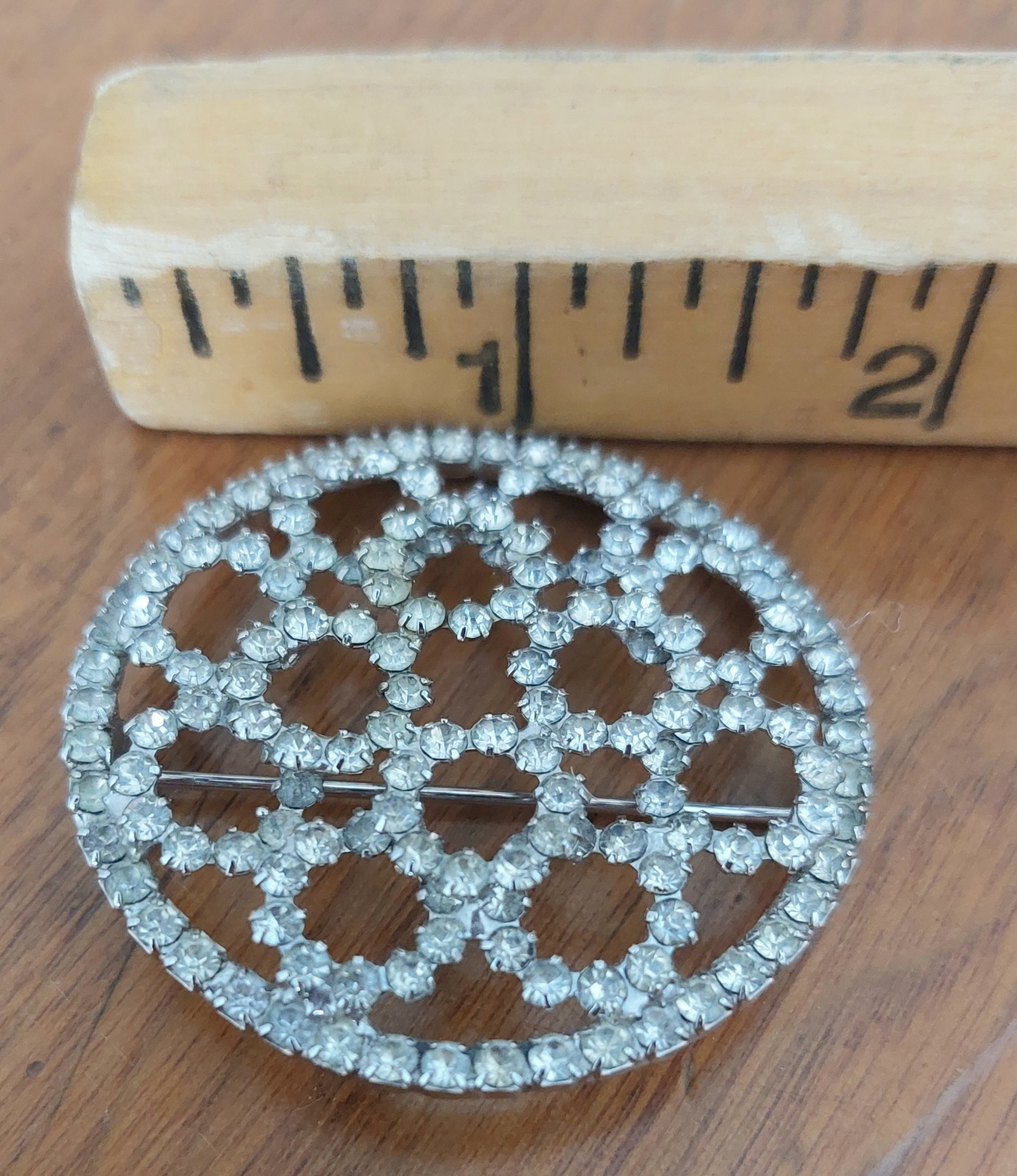 Vintage Rhinestone Snowflake Brooch Clear Stones Approximately 2″ Working Clasp