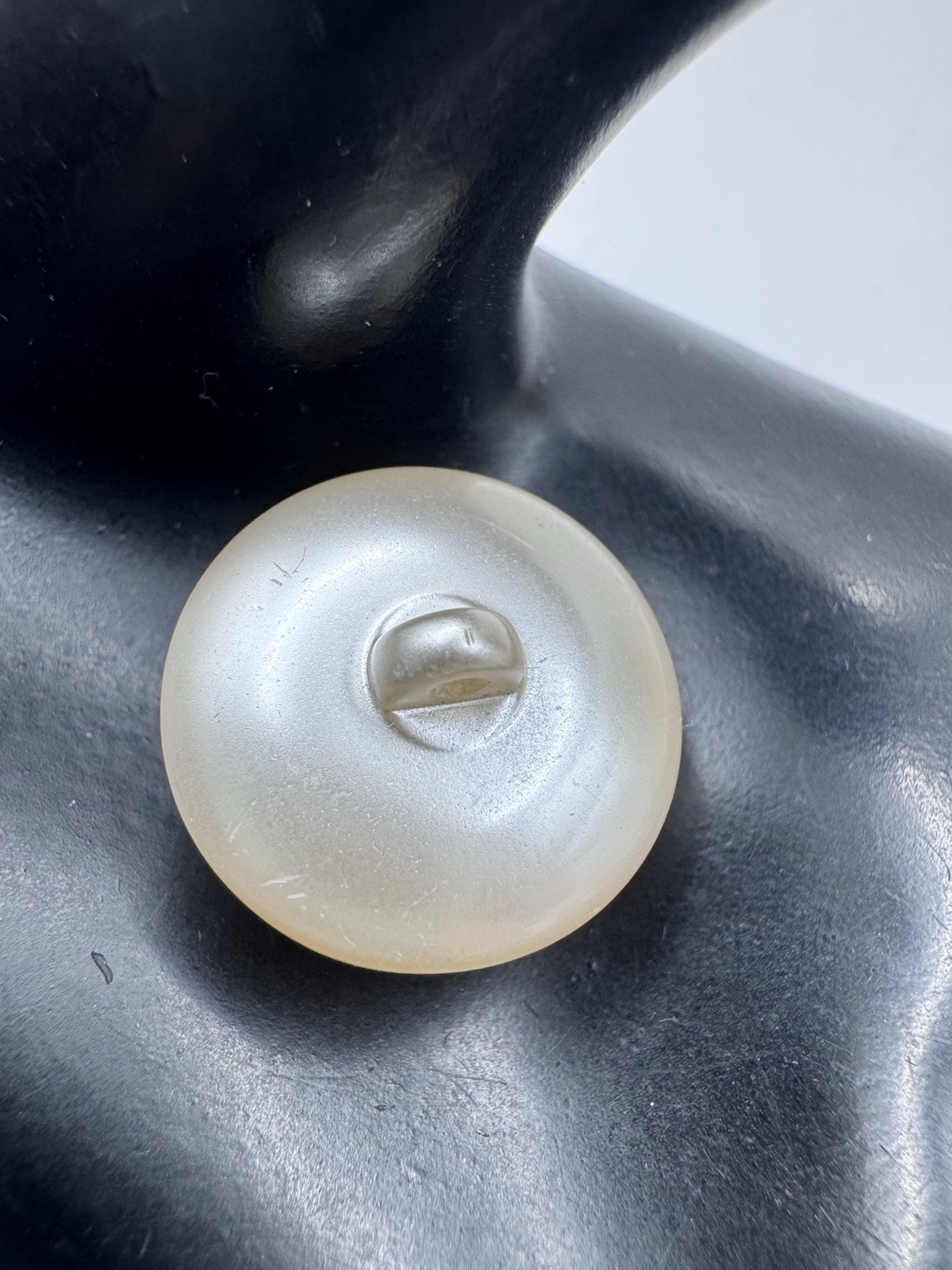 1 Chanel Pearl Coco Mark Button Cream Tone 0.78″