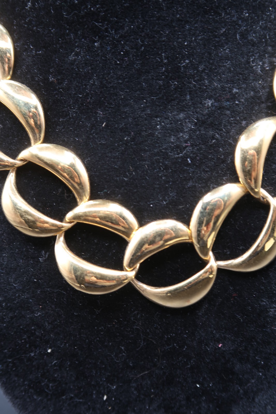 Vintage Napier Chunky Gold Tone Wide Articulated Link Necklace Jewelry