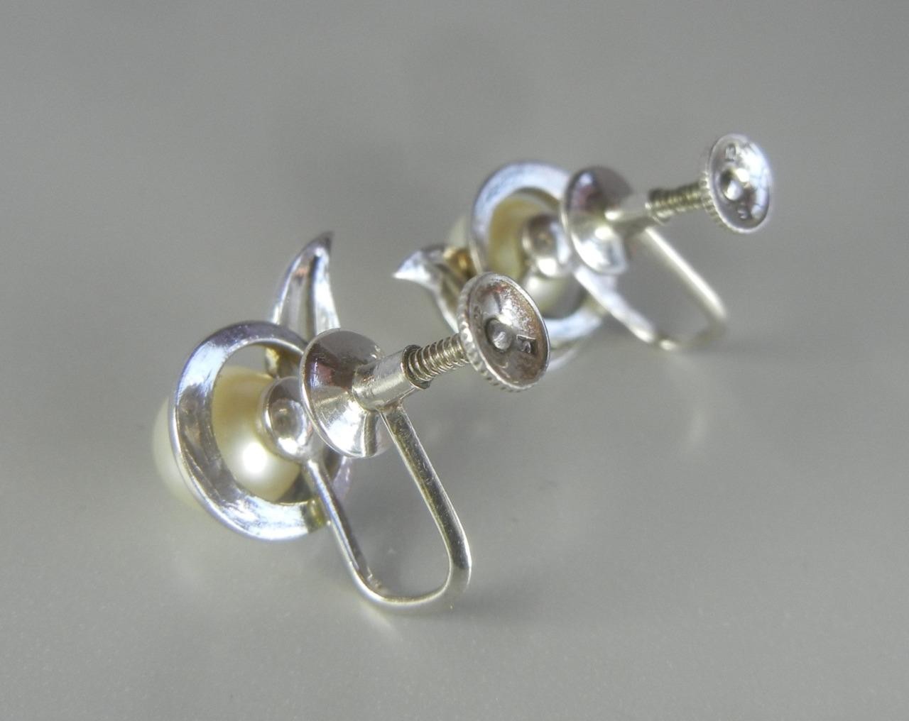 Mikimoto Silver Earrings Cultured Akoya 8MM Pearls Screwback Signed