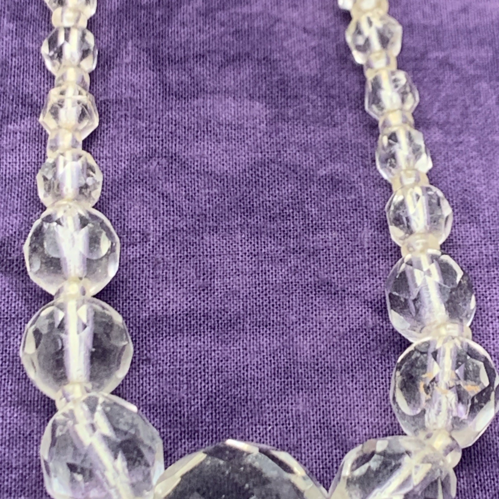 Vtg Glass Faceted Graduated 17.5″ Necklace w/ 925 Fish Hook Clasp