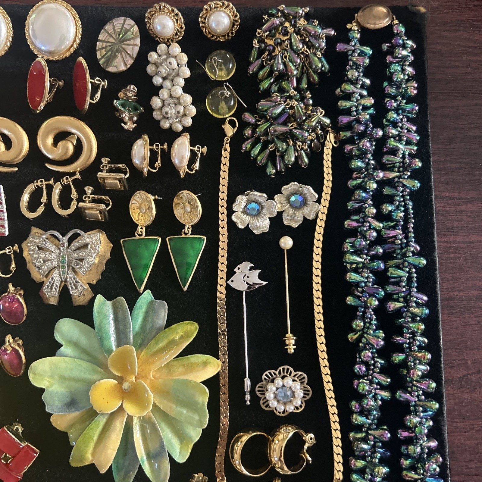 66 Vintage lot jewelry unbranded wearable Trifari Monet Coro Marian Haskell Sty