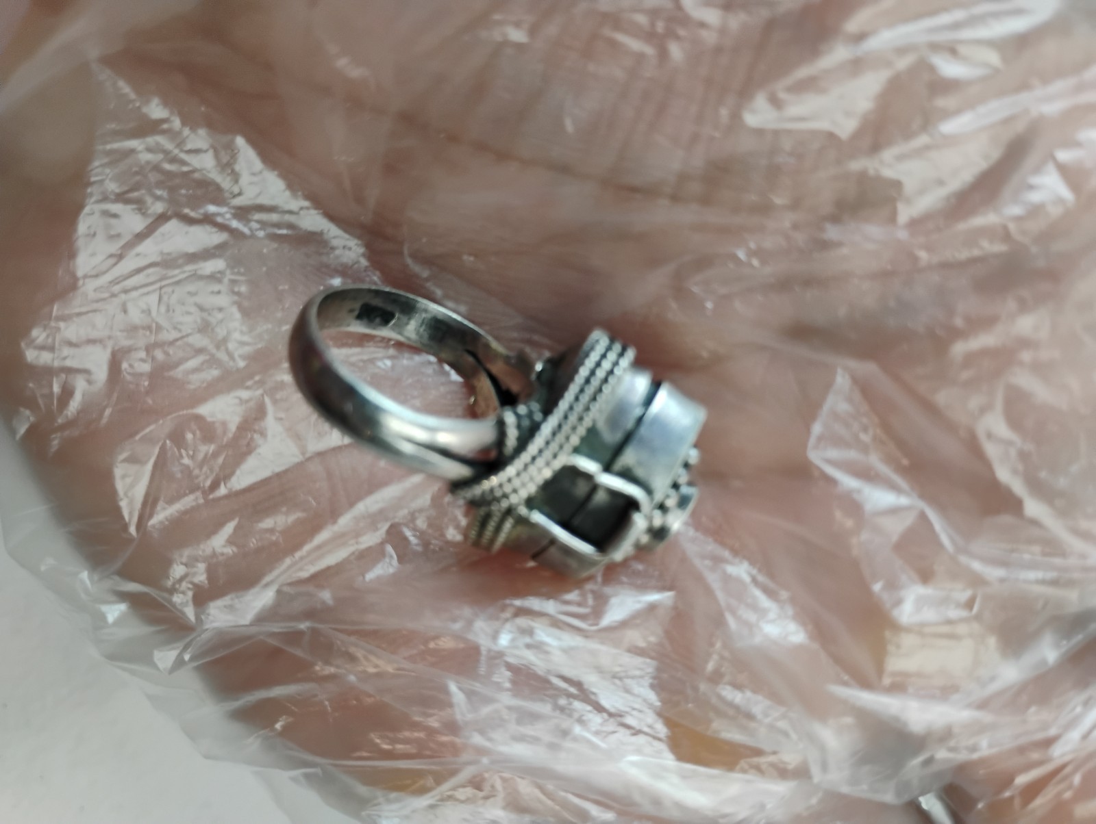 Sterling Silver 925 Marked Vintage Poison Ring With Iolite Stone Sz 5.75