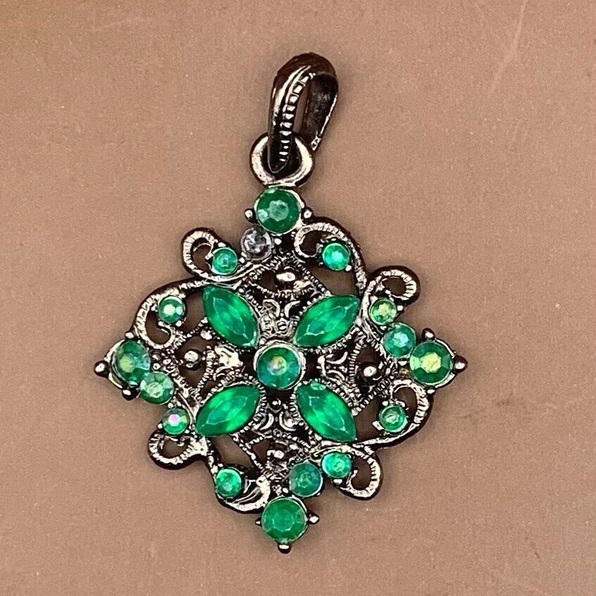 “Pendant” Soviet Era Decorative Jewelry, USSR. 39 x 52 mm/1.53 x 2.04 in, 12.3 g