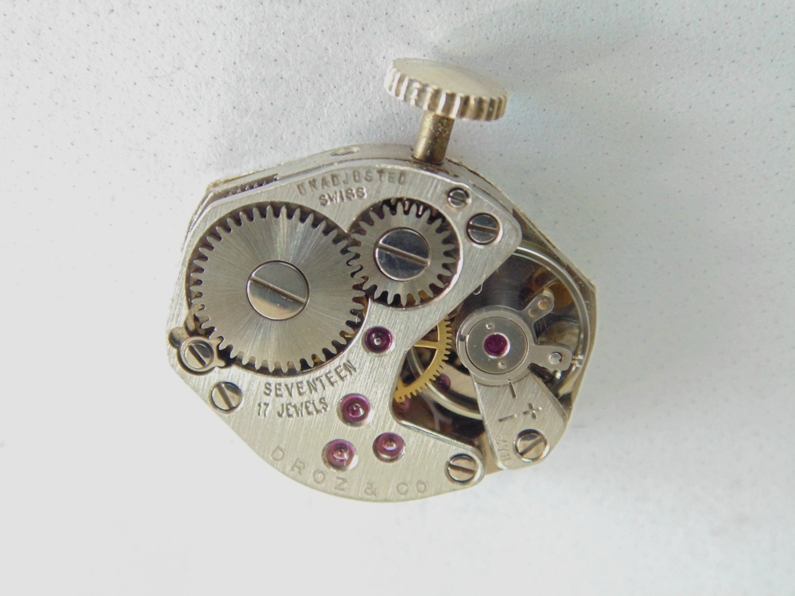 Vtg Carved Shell Cameo Pendant Manual Wind Watch 17j Swiss Hawthorne Gold Brooch