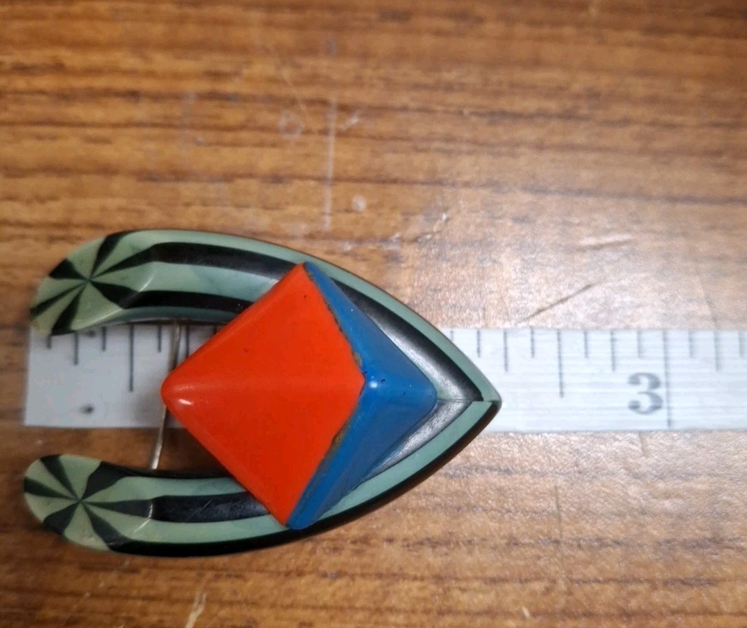 Eccentric 90’s Vintage Abstract Brooch