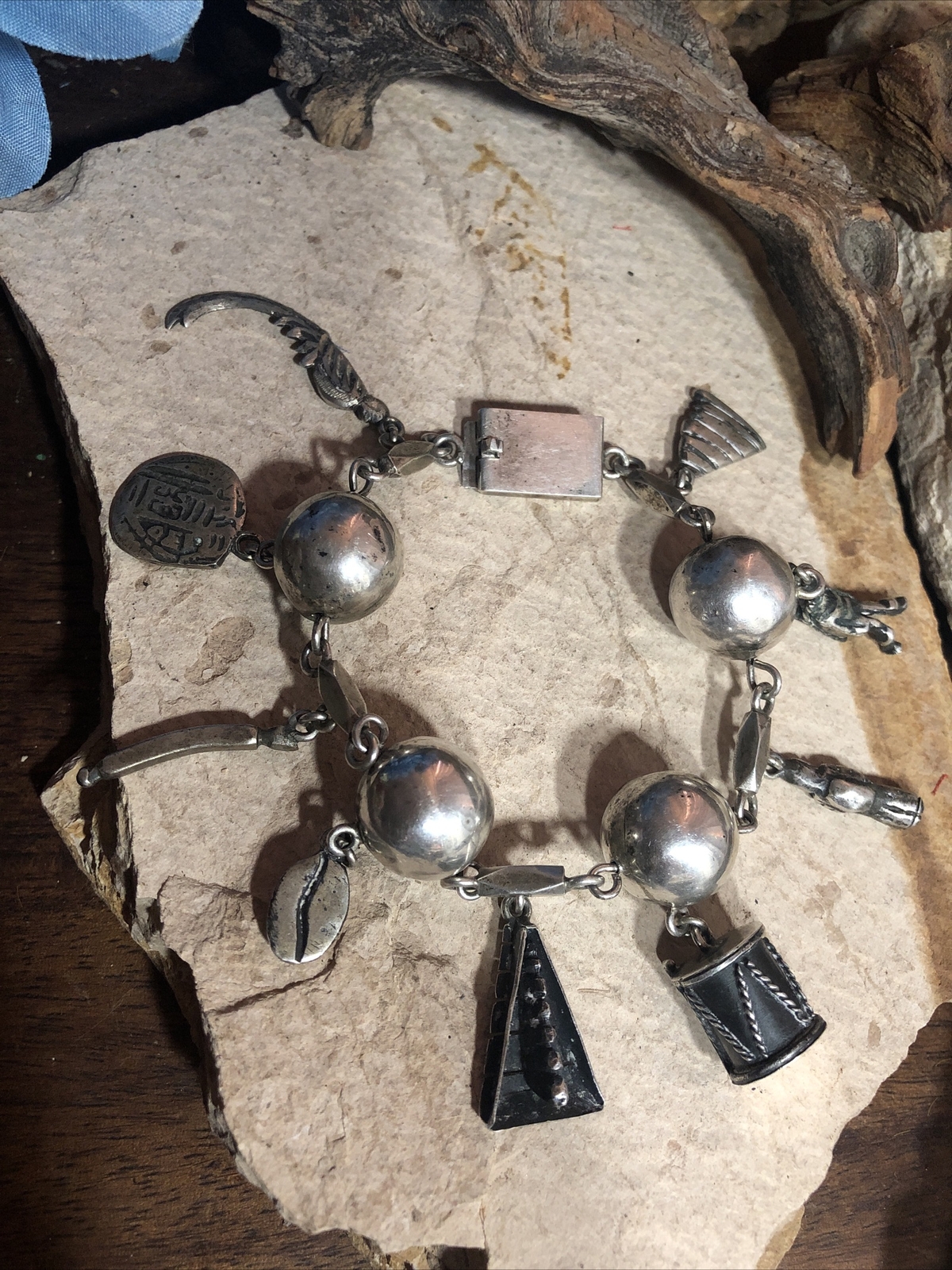 Vintage GUATEMALA Silver 900 Many Figural Dangle Charm Ball Link bracelet 7 1/2″