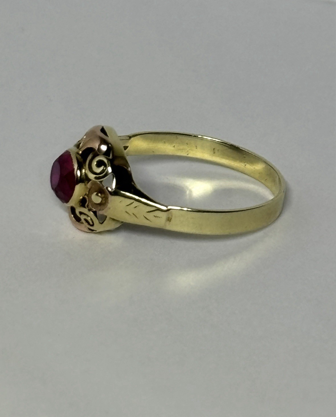 Vintage 14k Gold Ruby Ring Size 7.5 Please See All Pictures & Read Description