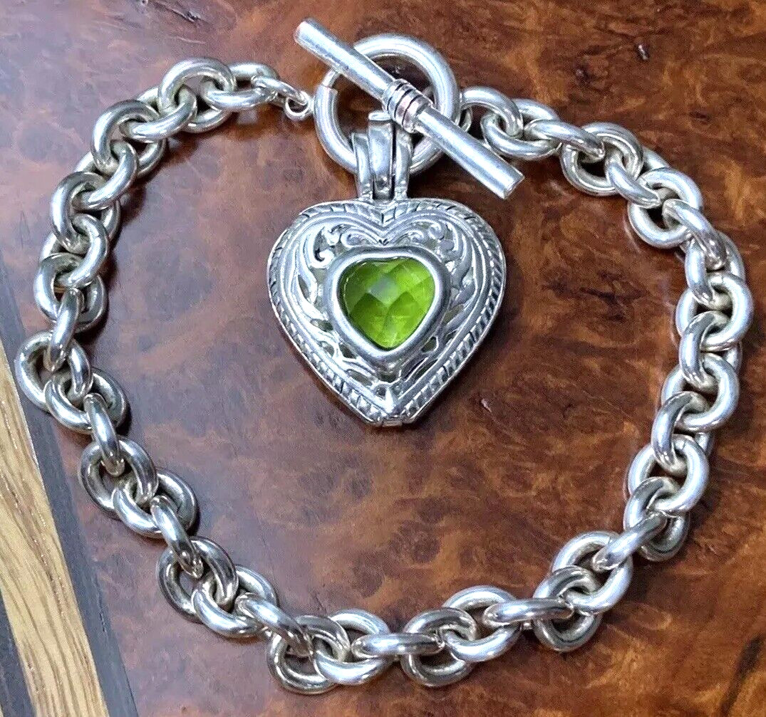 Vintage “Sister” JC Silver Plate Green Peridot Birthstone Ladies Heart Bracelet