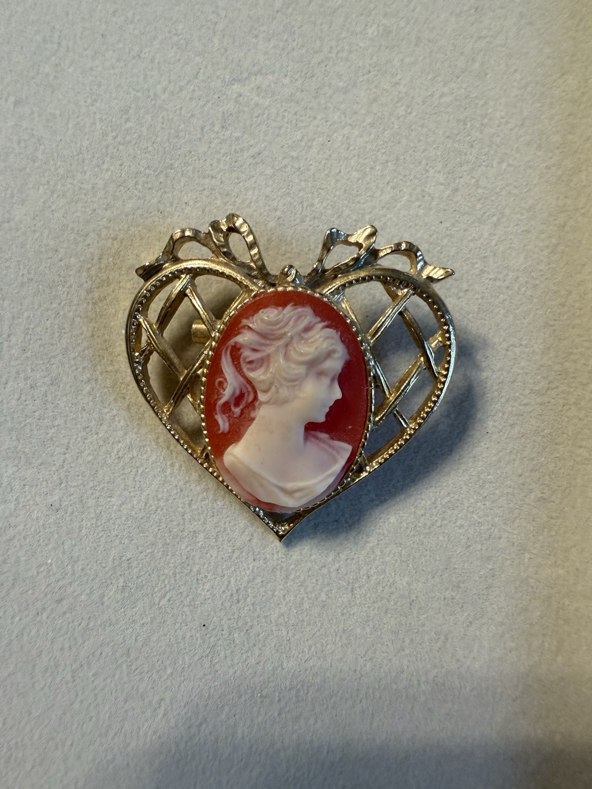 Cameo Pin Brooch Coral Orange Cream Girl Heart Grannycore Gold Tone Boho 1.5″