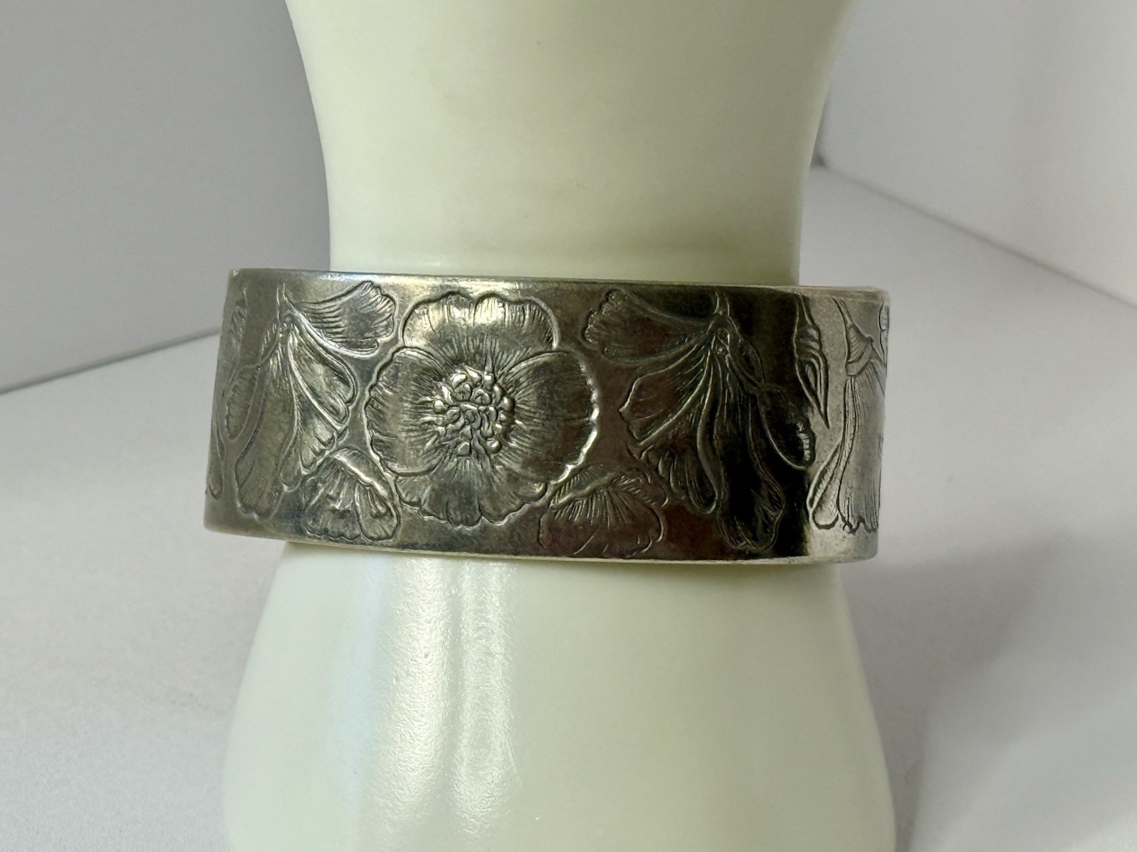 Salisbury Pewter August Poppy Flower Of The Month Wide Cuff Bracelet