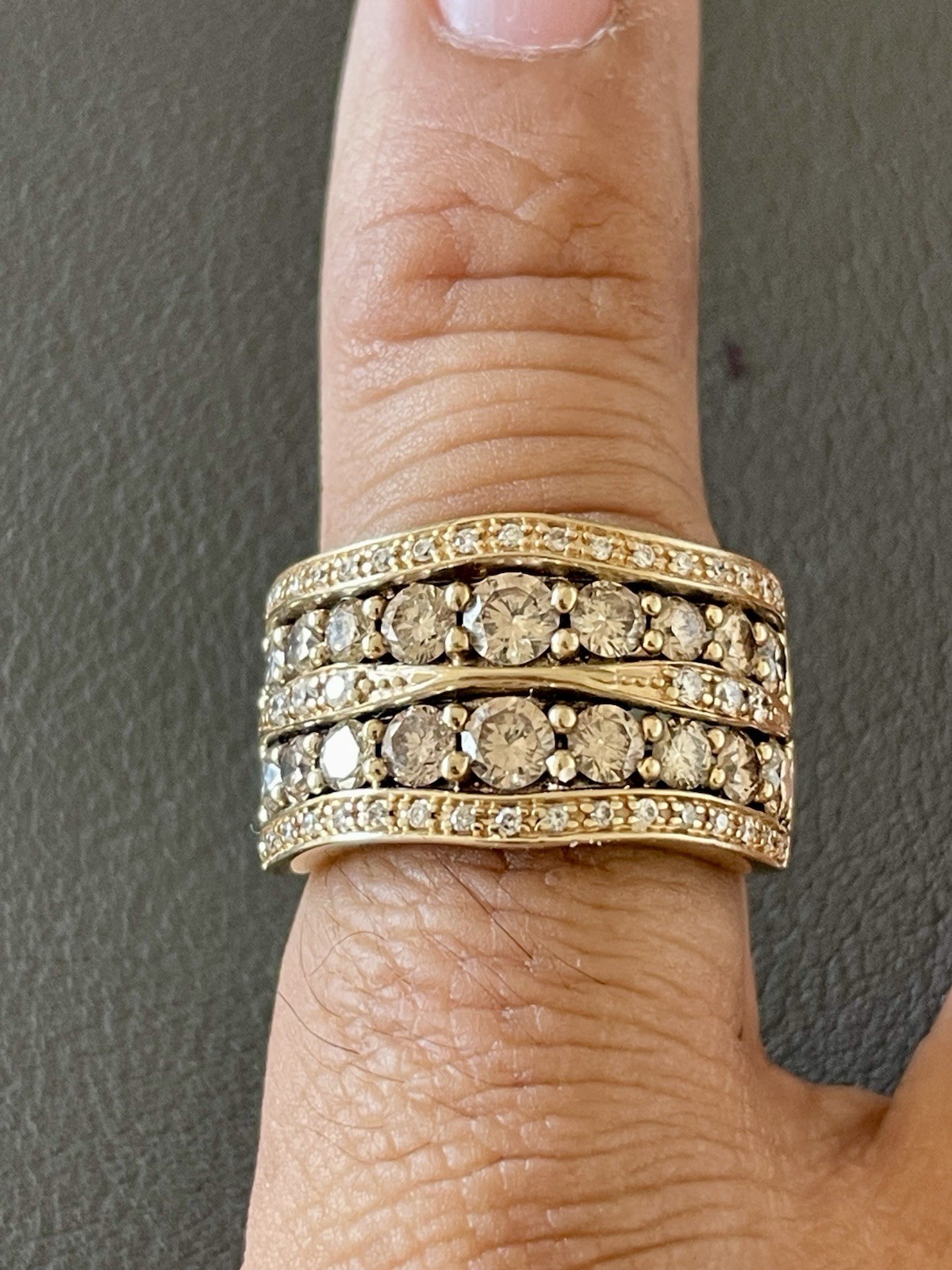 14K Yellow Gold 2.00CTW Champagne and White Diamond Ring. Size 7 (S45)