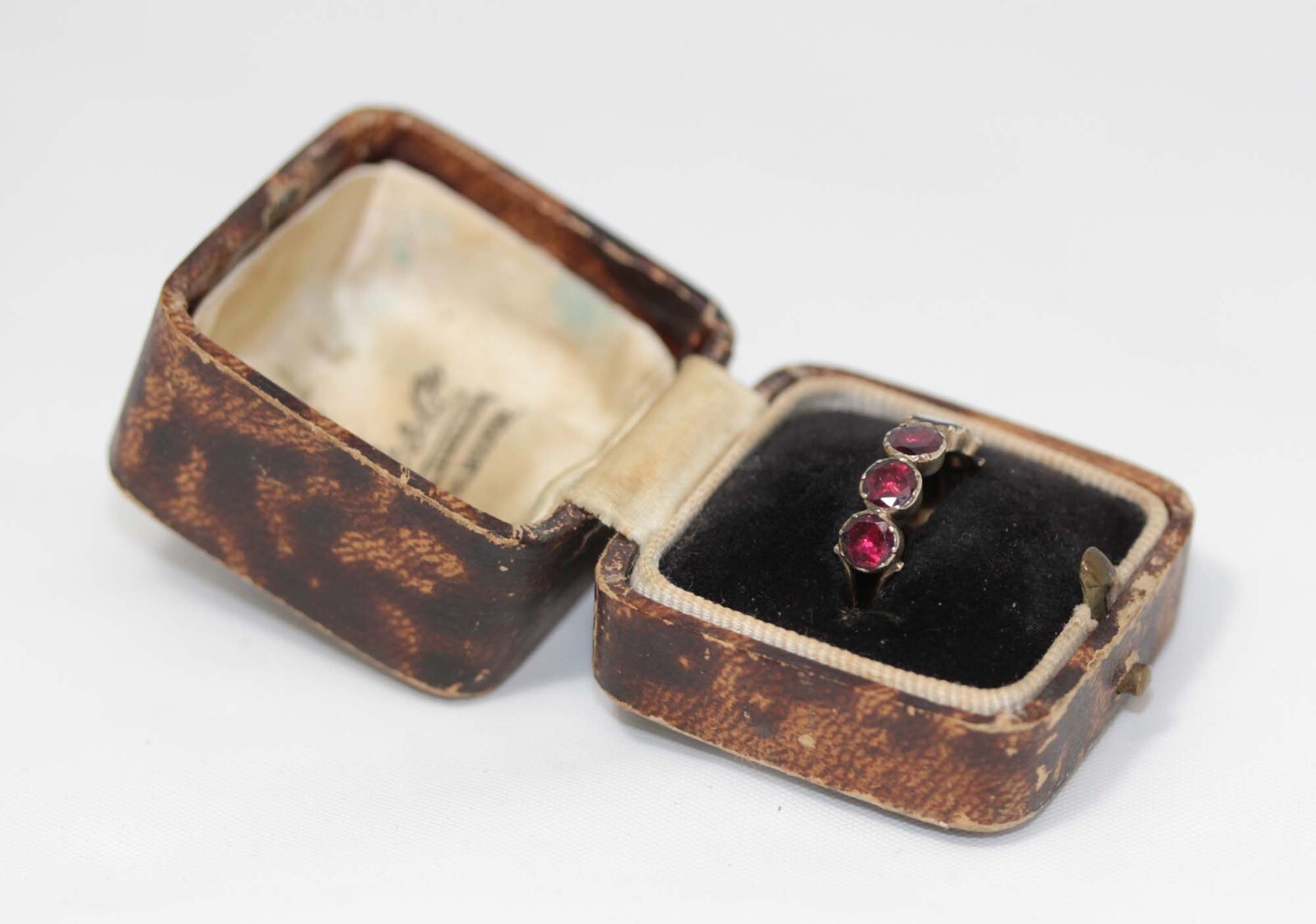 PRETTIEST GEORGIAN 9CT GOLD FIVE GARNET HALF HOOP RING in AMAZING CONDITION