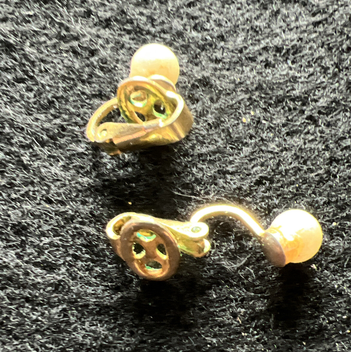 Vintage Goldtone Faux White / Brown Pearl Clip On Earrings Lot Of (2) Huggies