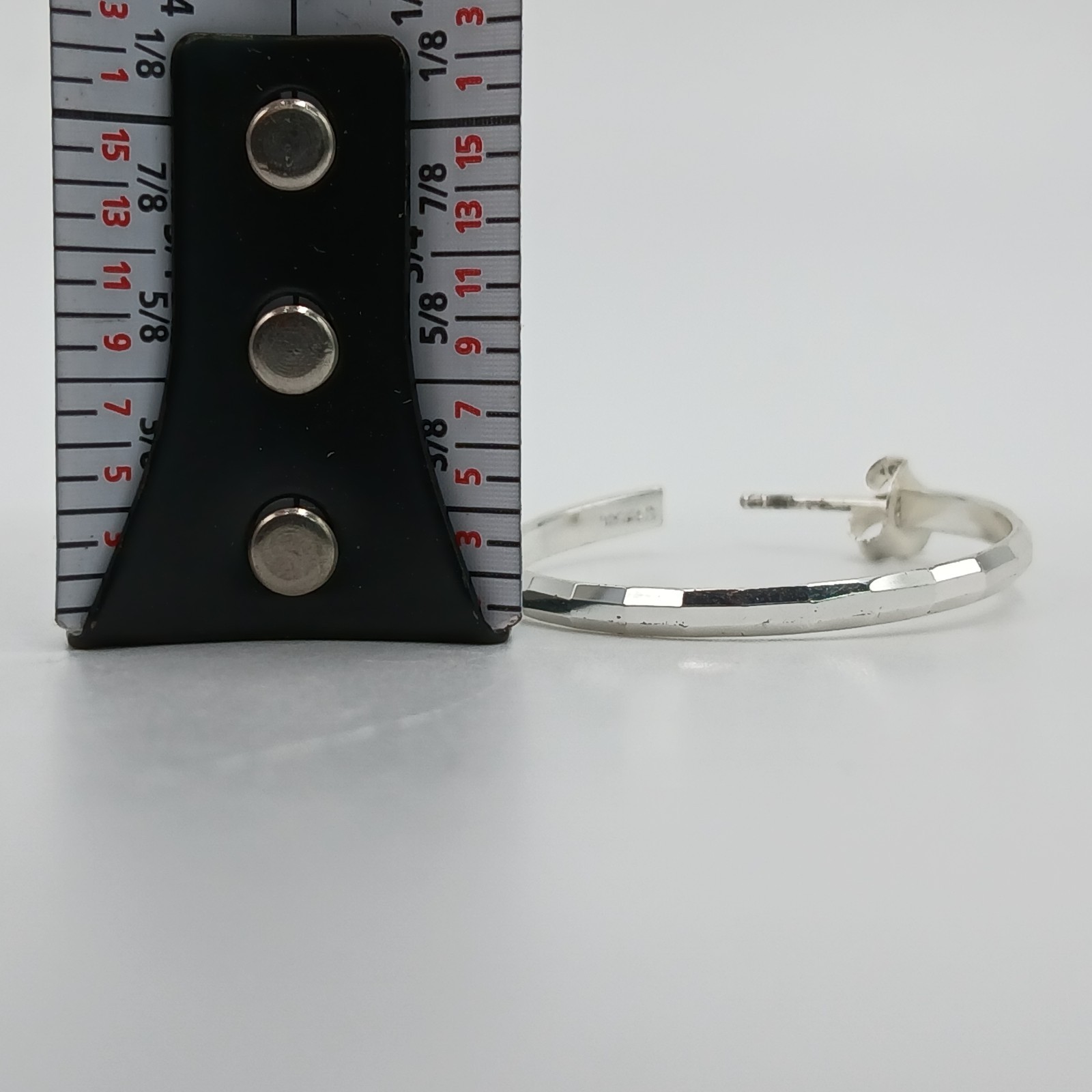 VTG FAS 925 Faceted Hoop Earrings 1.25in Sterling Silver 3g Classic Polished