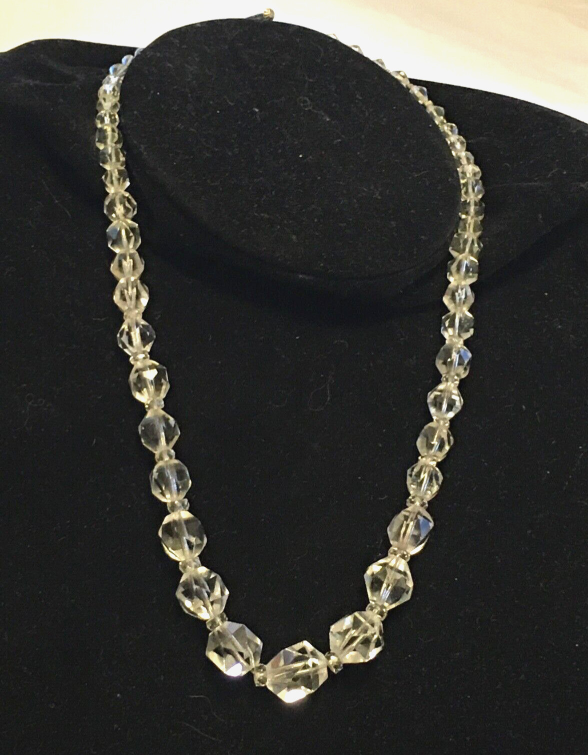 VTG Crystal Necklace Clear Sparkling Graduating Size Beads 19 3/4″ L